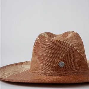Freya Whirlwind hat in Mocha Sz large!